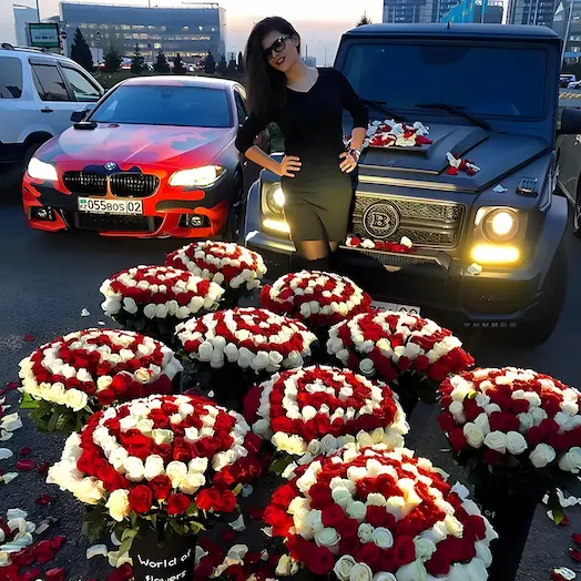 1001 роза в 10 корзинах
