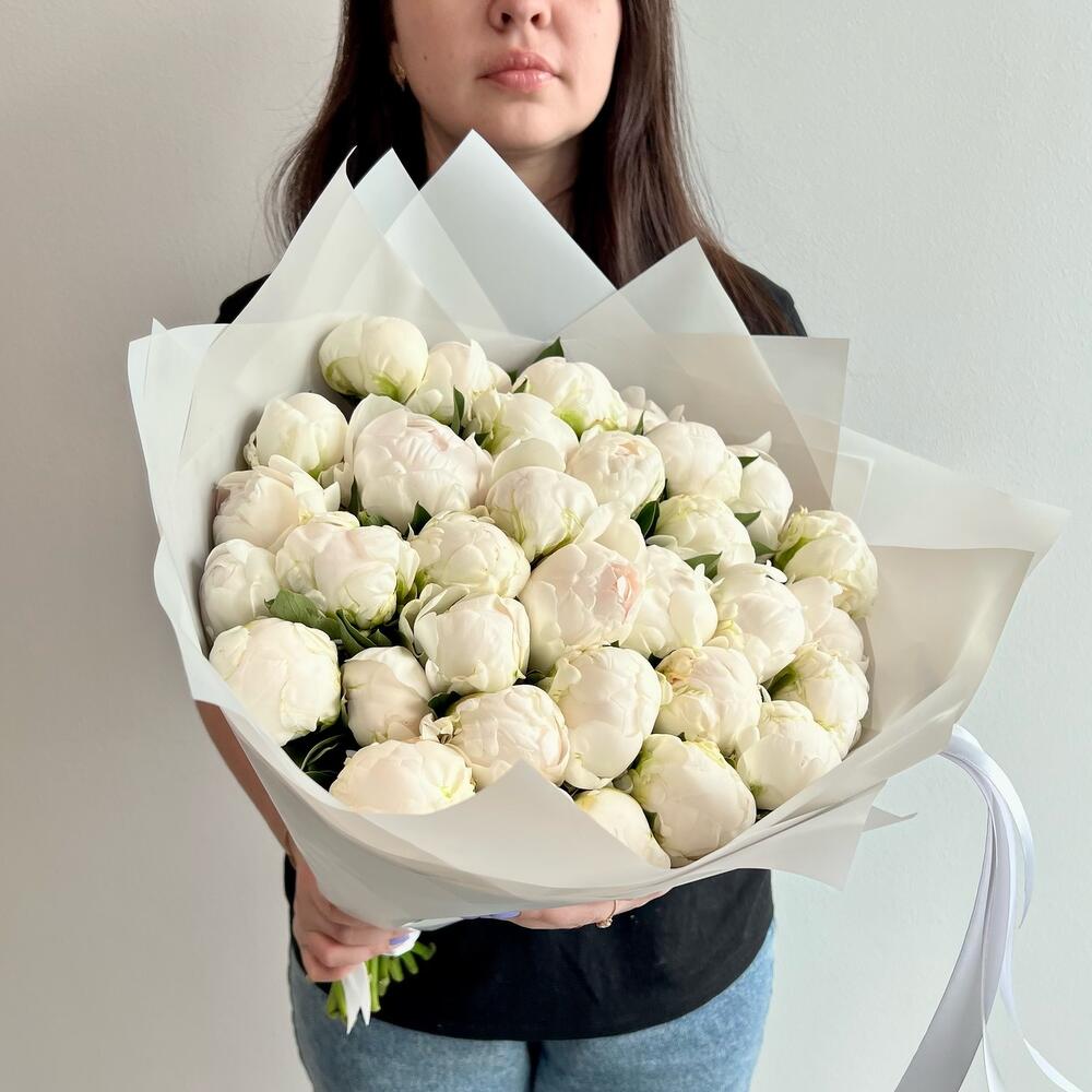 Белые пионы 35 шт