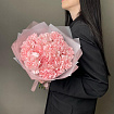 Нежно розовые гвоздики 19 шт