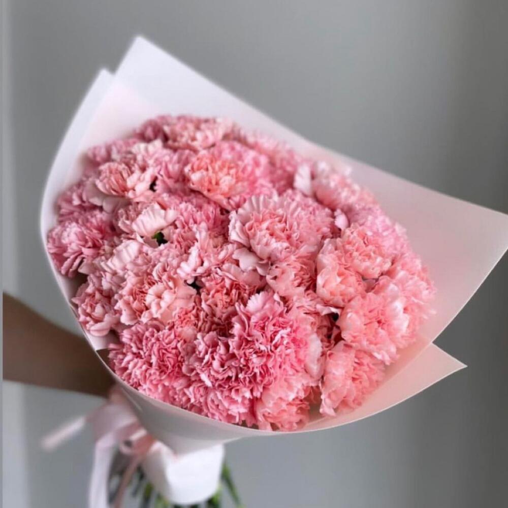 Розовые гвоздики 39 шт