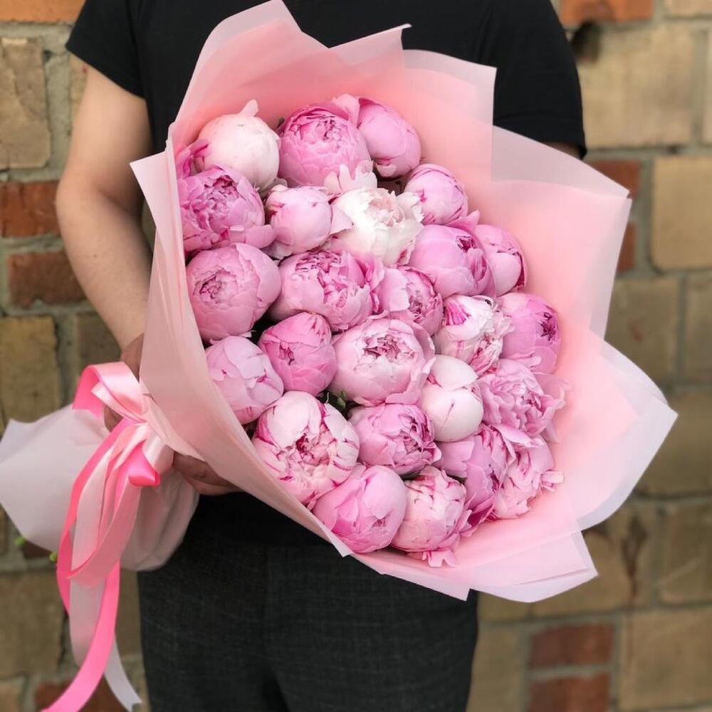 Розовые пионы 25 штук