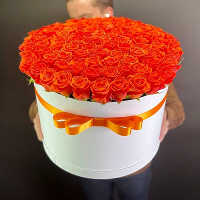 101 Оранжевая Роза в коробке