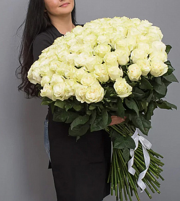 Метровые Белые Розы 110 см - 101 шт