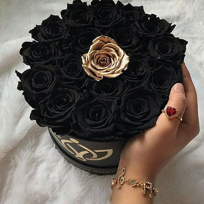 Черные Розы Золото в коробке
